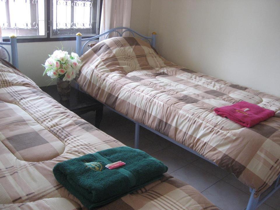 Srikrung Guesthouse Phranakhonszi Ajutthaja Kültér fotó
