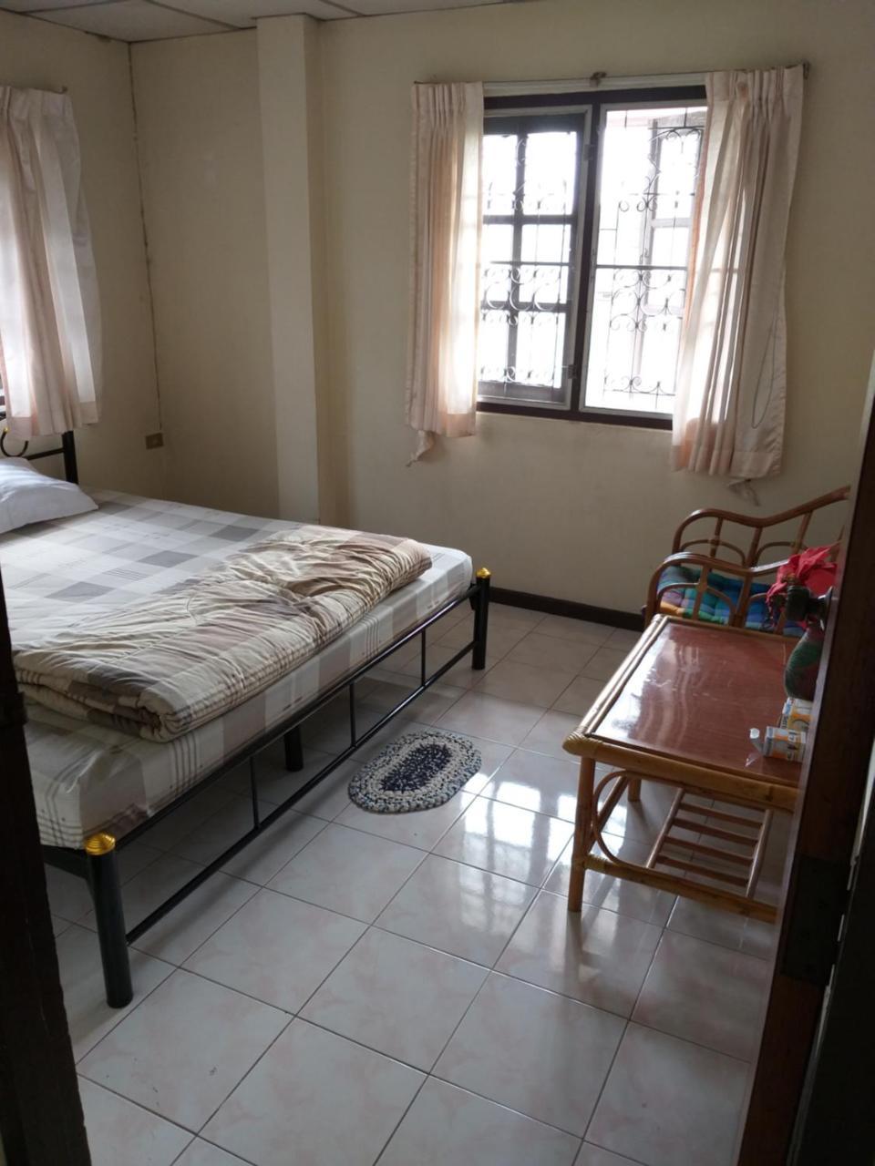 Srikrung Guesthouse Phranakhonszi Ajutthaja Kültér fotó